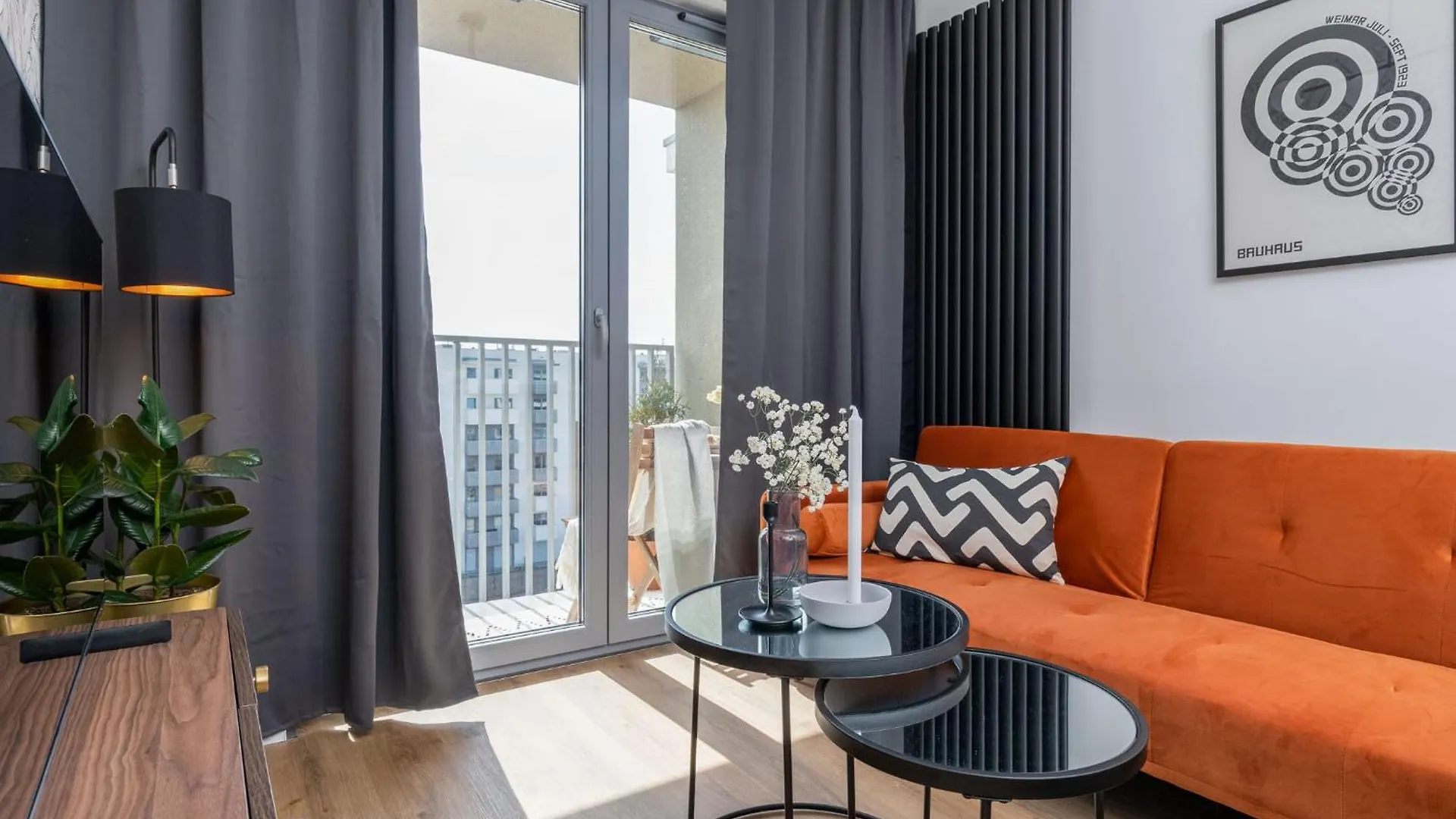 Rentplanet - Apartament Prandoty contacts